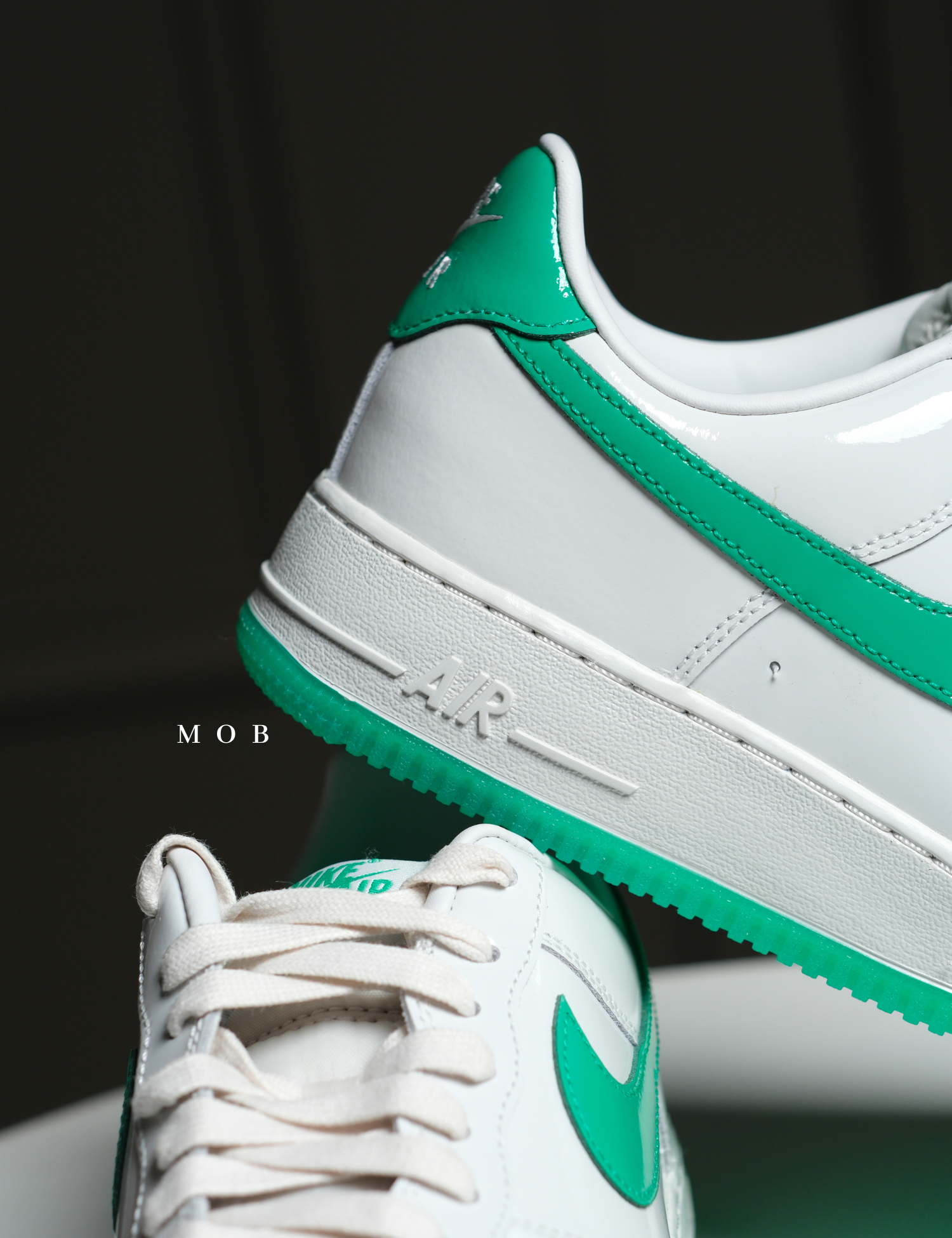 NKSSH02005 Air Force 1 '07 Premium Shoes Platinum Green and Stadium Green