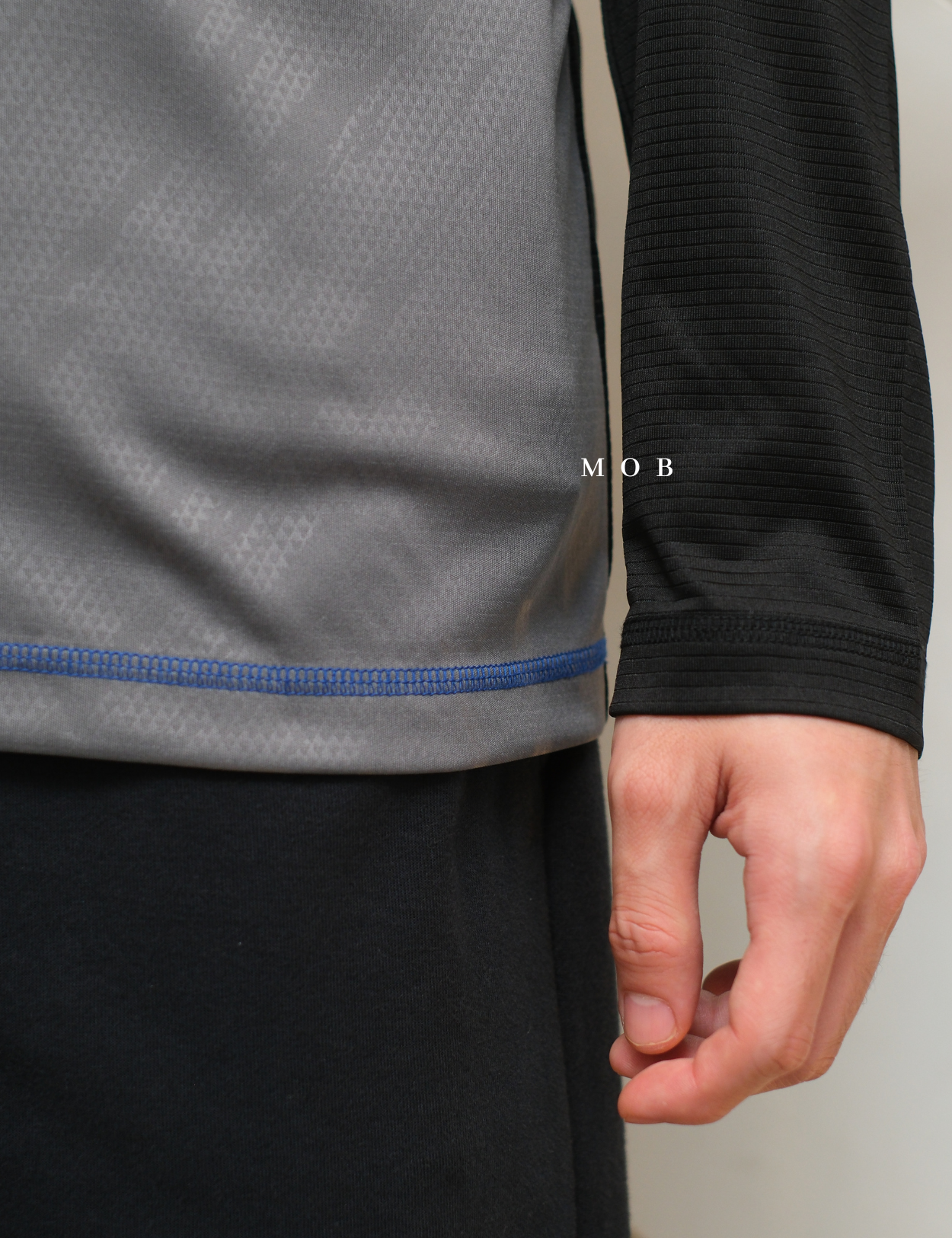 NHLJ01001 New York Islanders 1/4 Zip Jacket Grey Black (M ONLY)