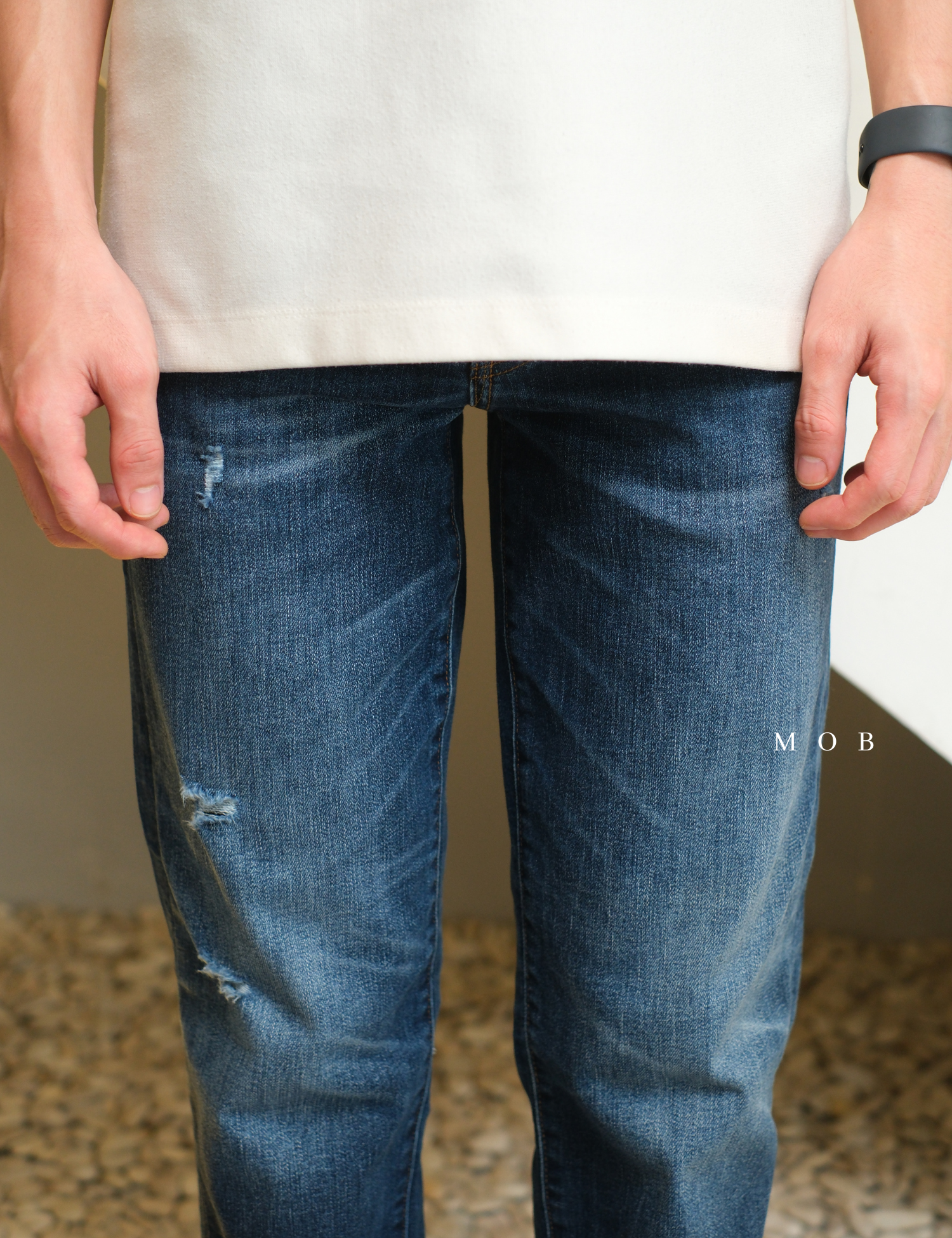 AEPT03002 AirFlex+ Original Straight Jeans Medium Blue SMALL Ripped