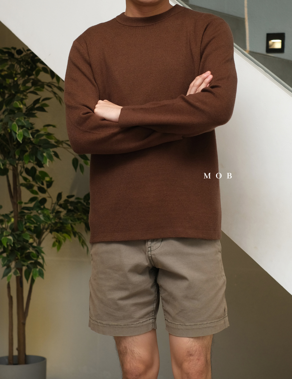 MSTSW01001 Basic Round Knit Sweatshirt Brown