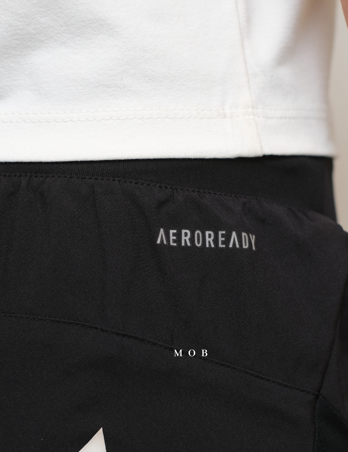 ADDSSR04001 4” Run It 3-Stripes Shorts Black Noir