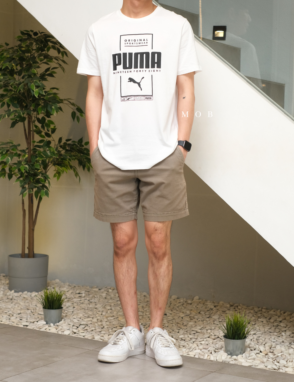 PMSST09025 Box Graphic Script Logo SS Tee White