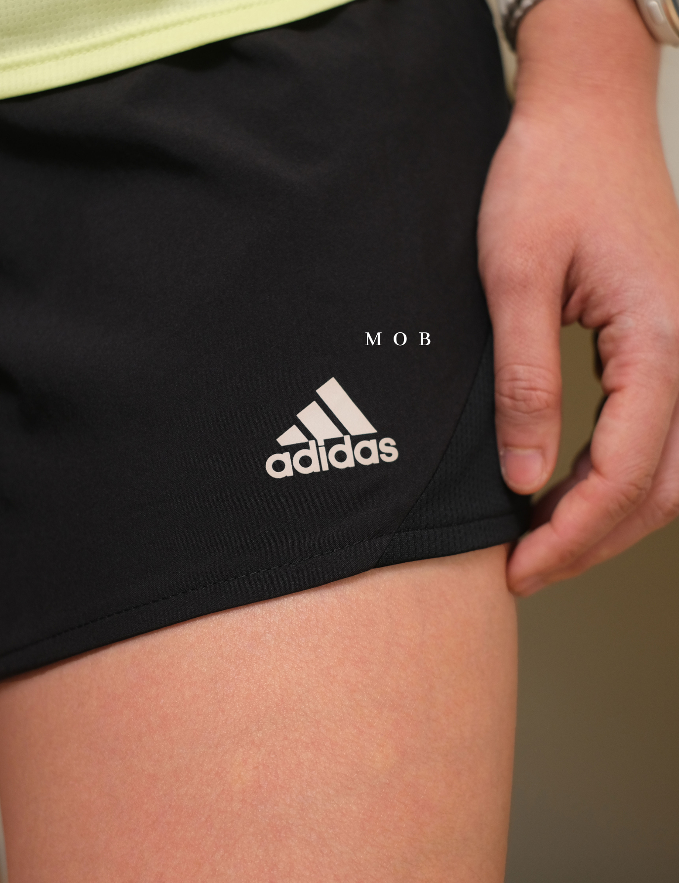 ADDSSR04001 4” Run It 3-Stripes Shorts Black Noir