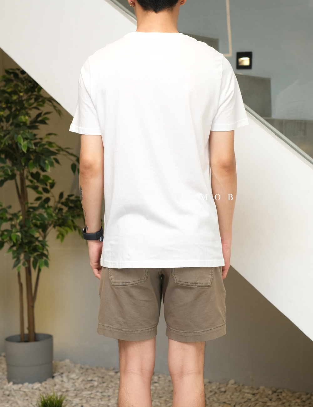 PMSST09025 Box Graphic Script Logo SS Tee White