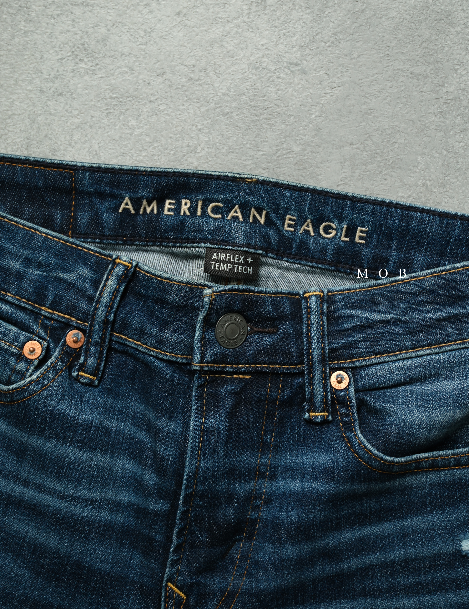 AEPT03002 AirFlex+ Original Straight Jeans Medium Blue SMALL Ripped