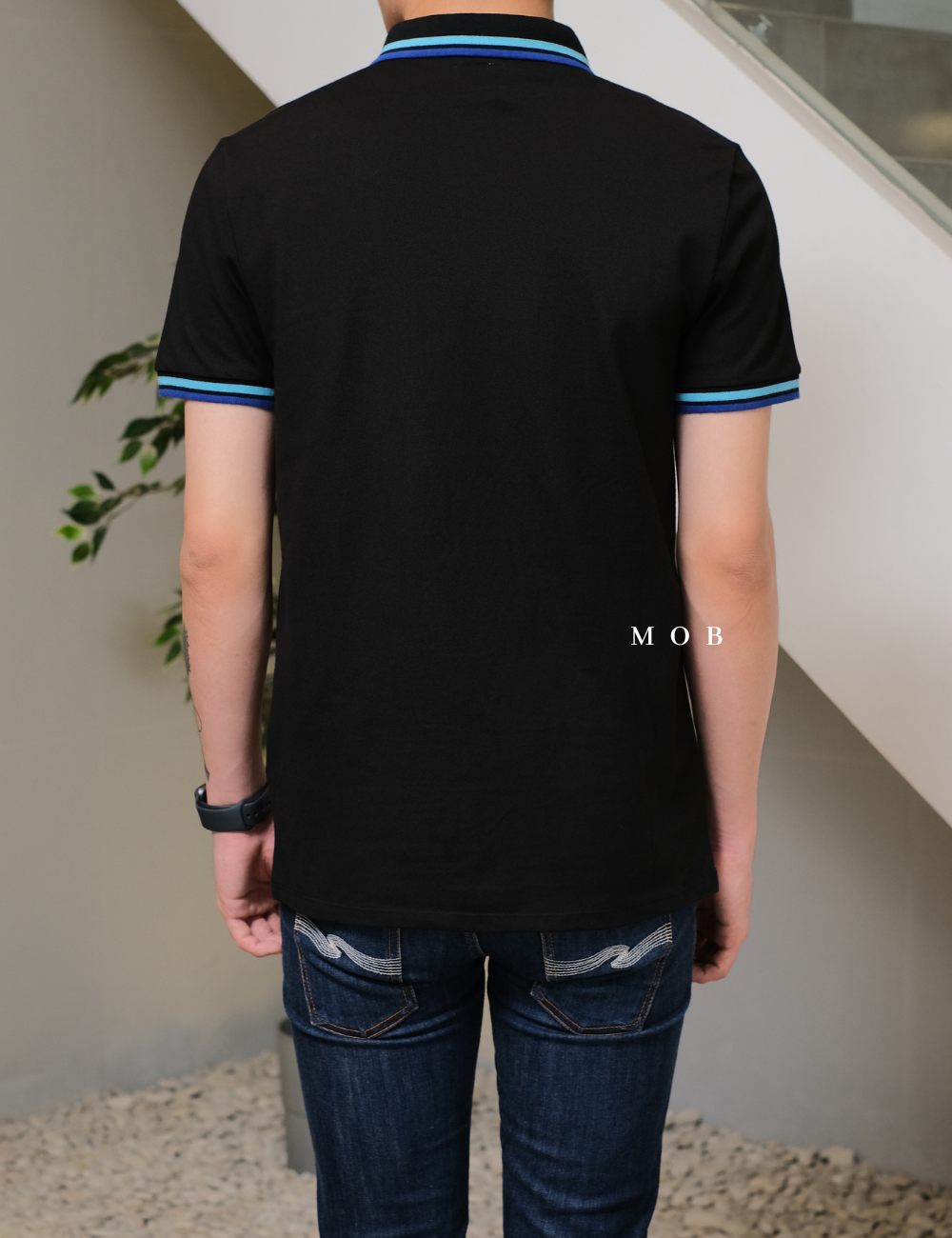 GSSPS01001A Pique Triangle Logo Polo Black