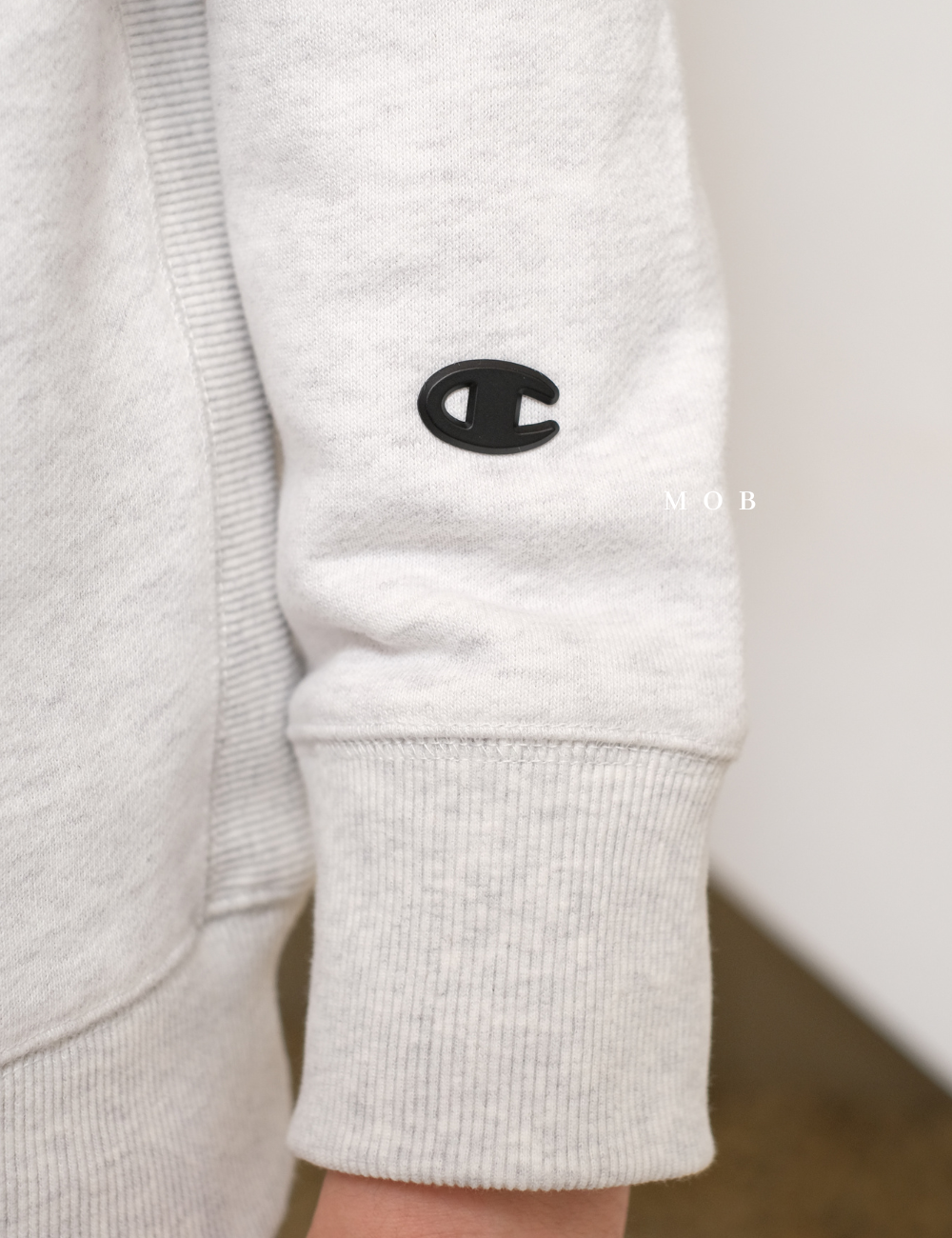 CHMPSW06003C Premium Weave Crew Light Grey