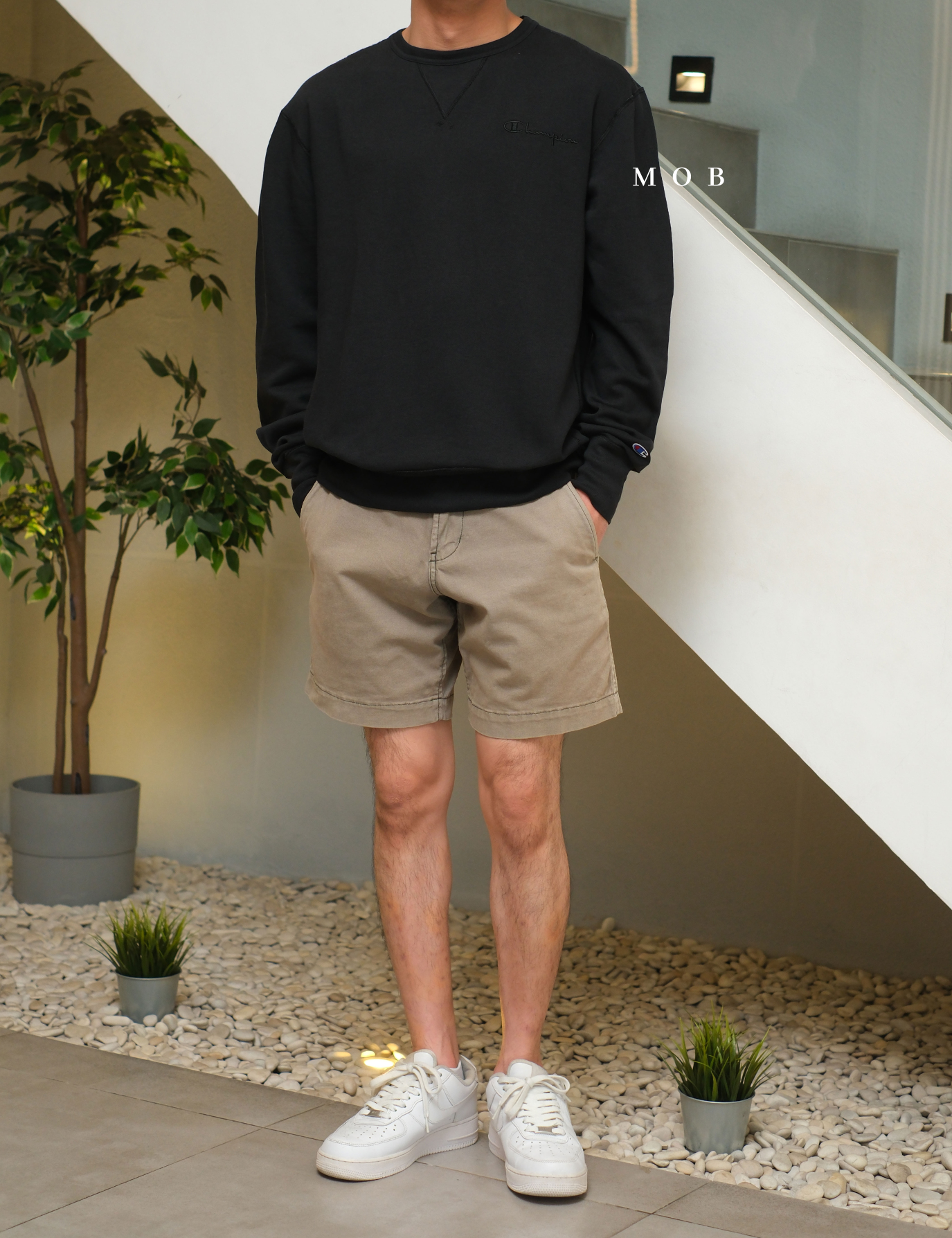 CHMPSW06006 Vintage Dye Fleece Sweatshirt Black