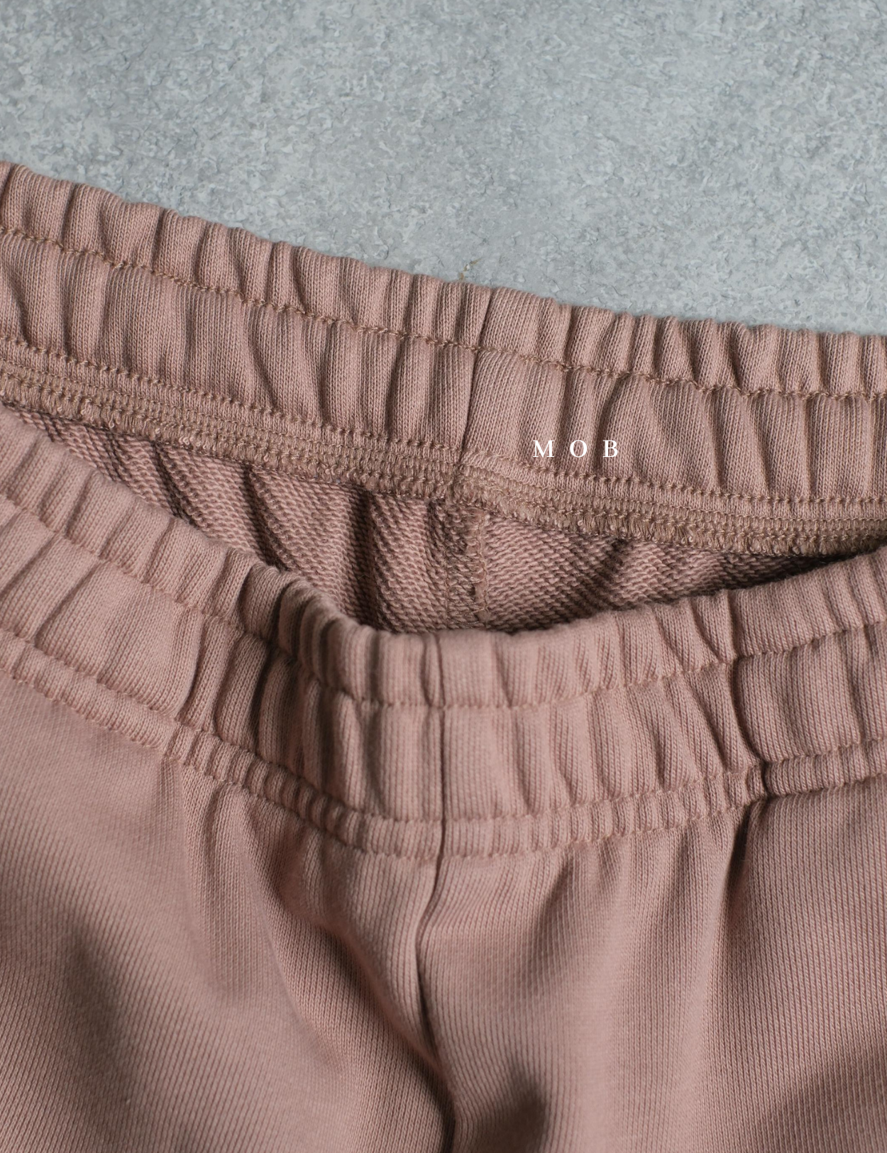 PTDSR01001G Basic Sweatshorts Brown