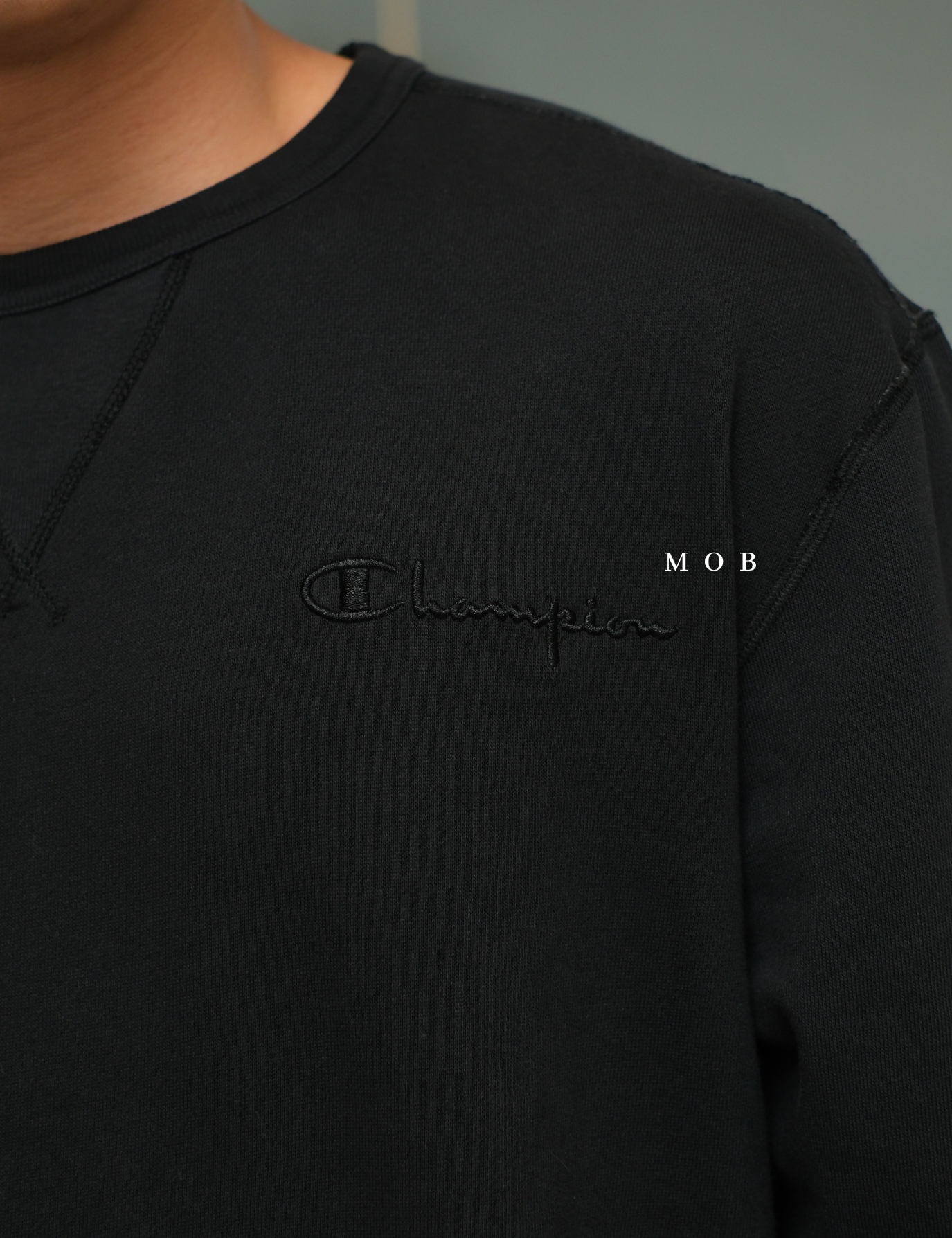 CHMPSW06006 Vintage Dye Fleece Sweatshirt Black
