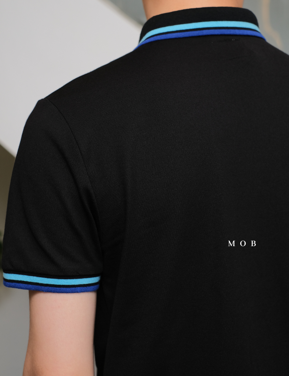 GSSPS01001A Pique Triangle Logo Polo Black