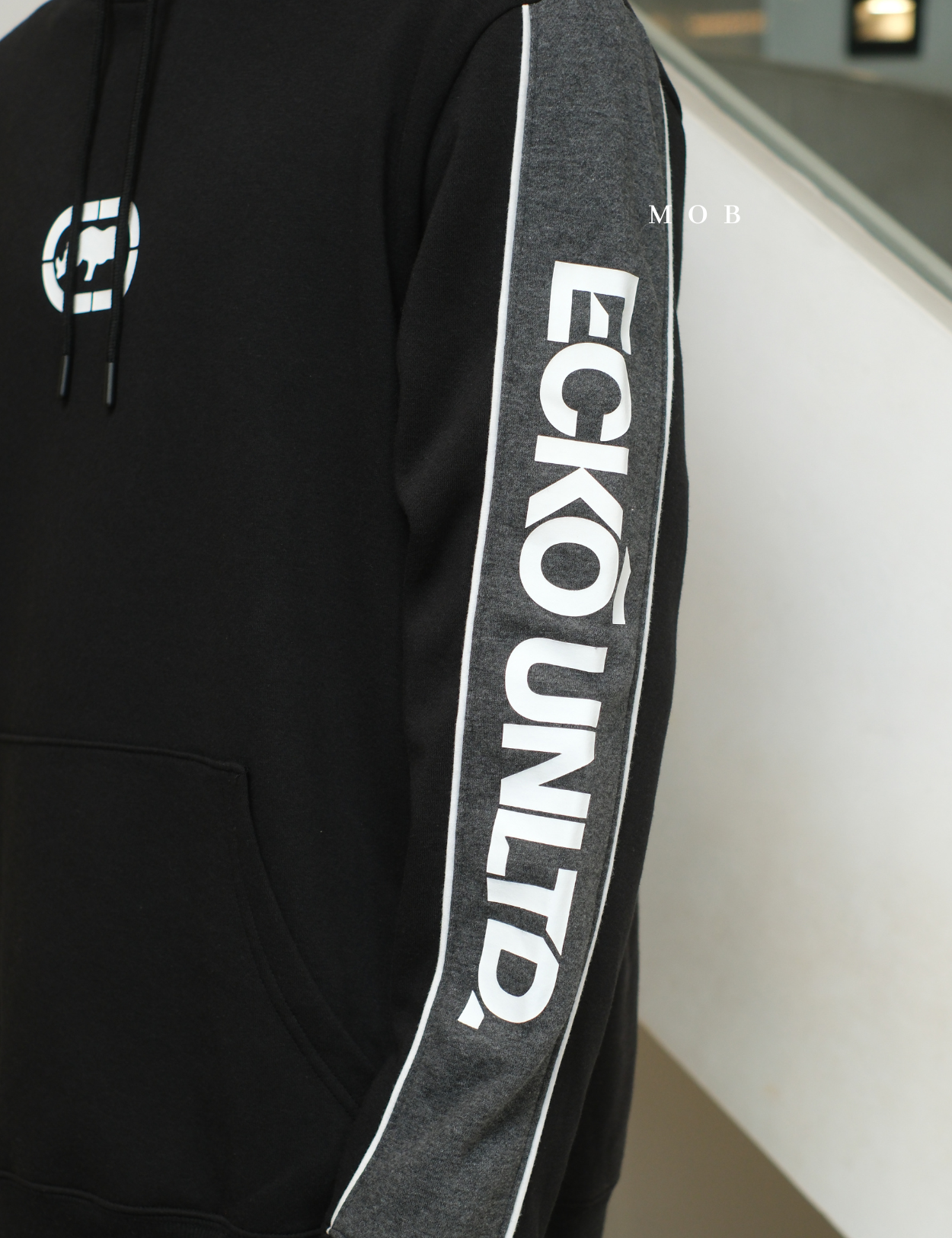 EKOHOD01001 Logo Panel Pullover Hoodie Black