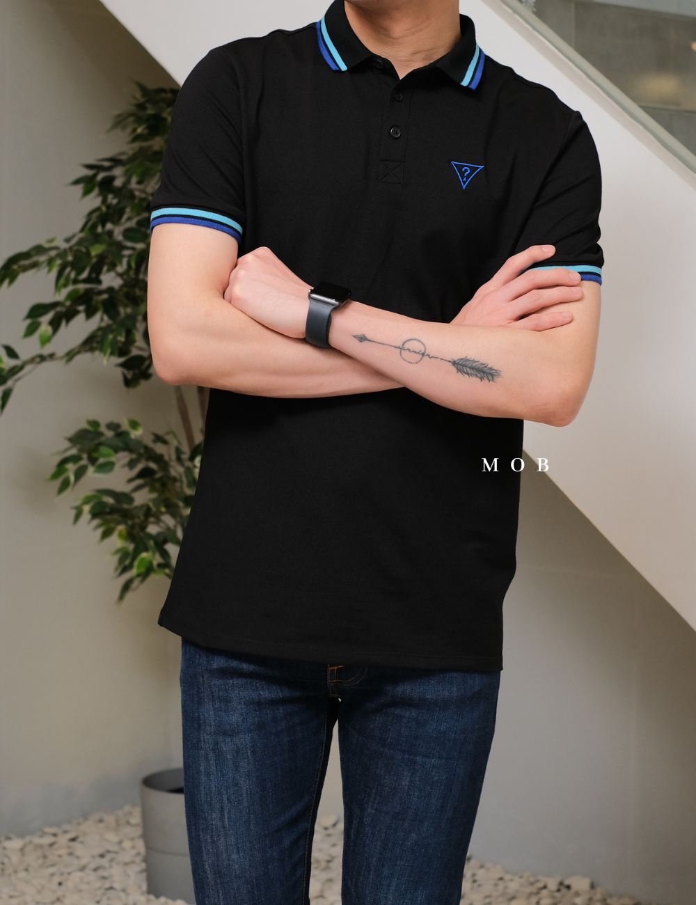 GSSPS01001A Pique Triangle Logo Polo Black