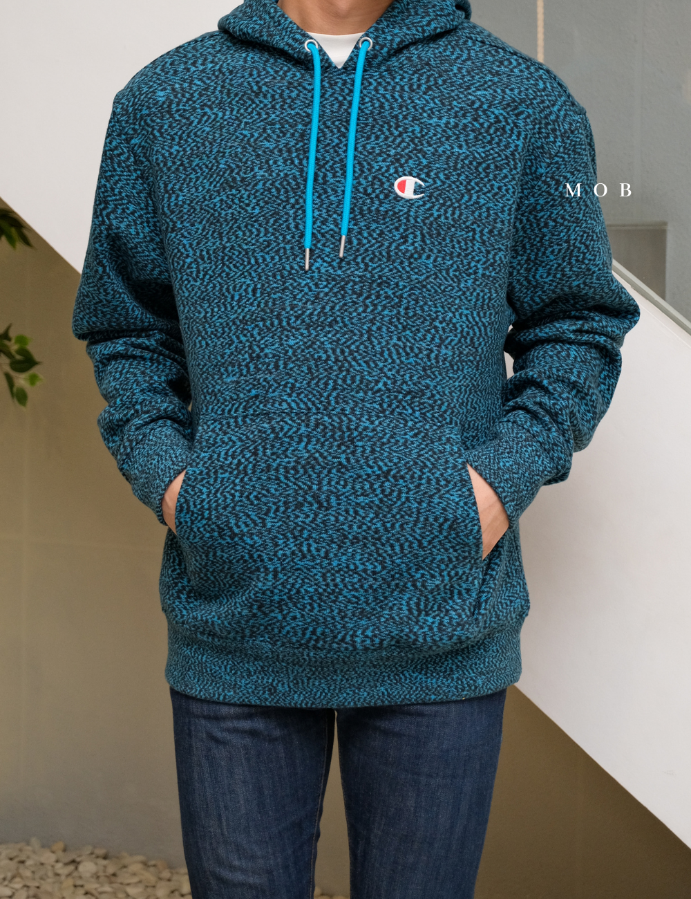 CHMPHOD1607A Glitch French Terry Embroidered C Logo Hoodie Coastal Blue