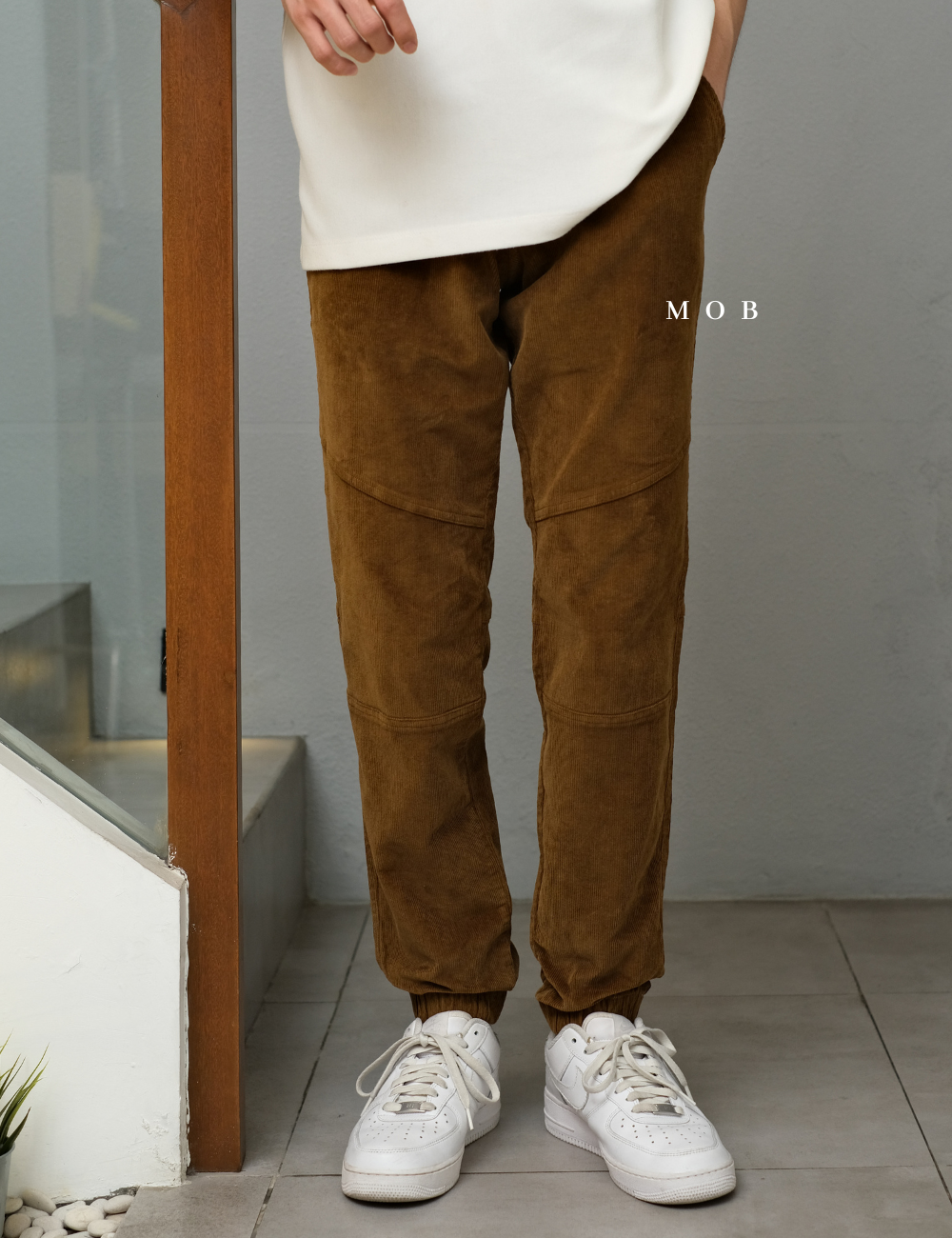 SOJP01001 Corduroy Jogger Pants Brown