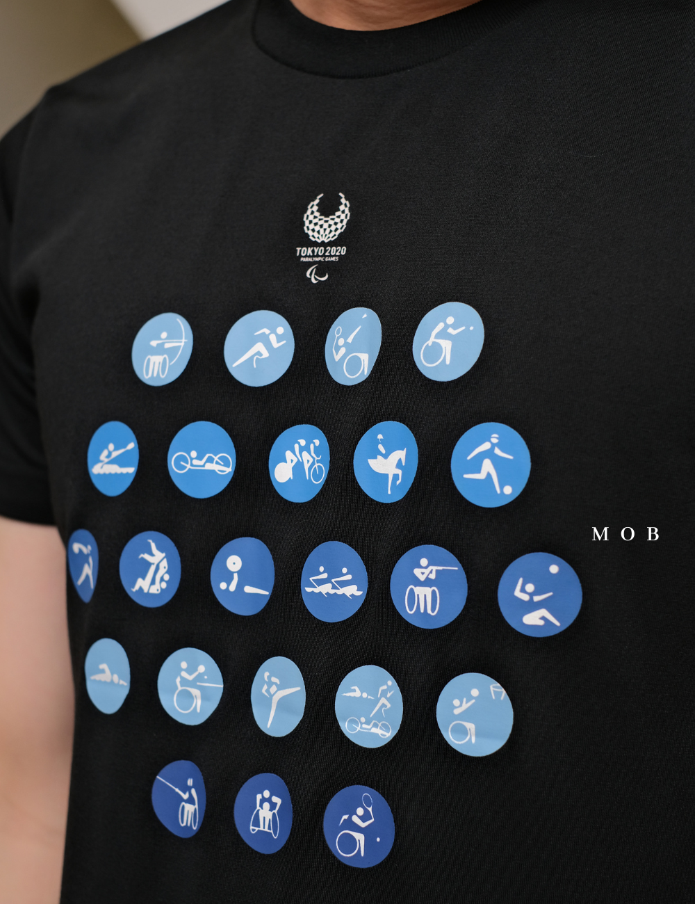 ASSST03002A Paralympic Tokyo 2020 SS Tee Black Blue Logo