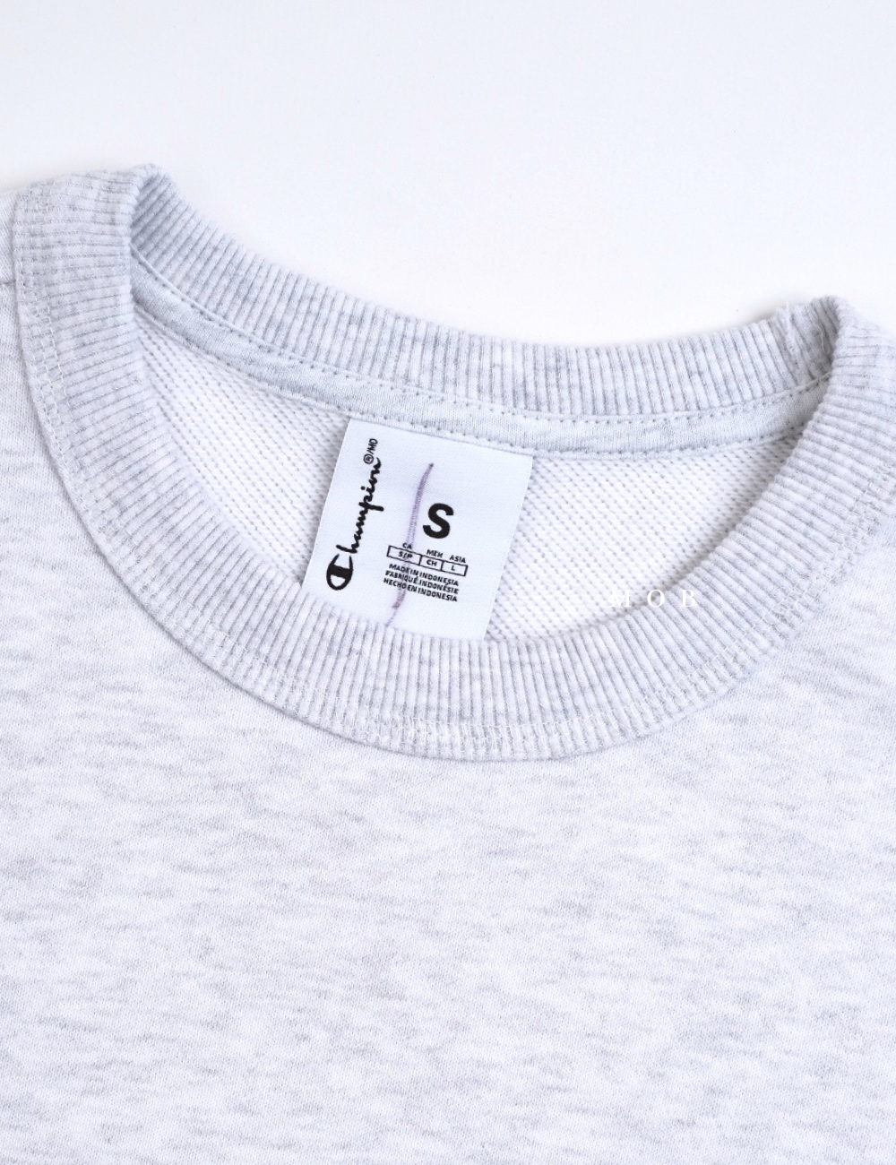 CHMPSW06003C Premium Weave Crew Light Grey