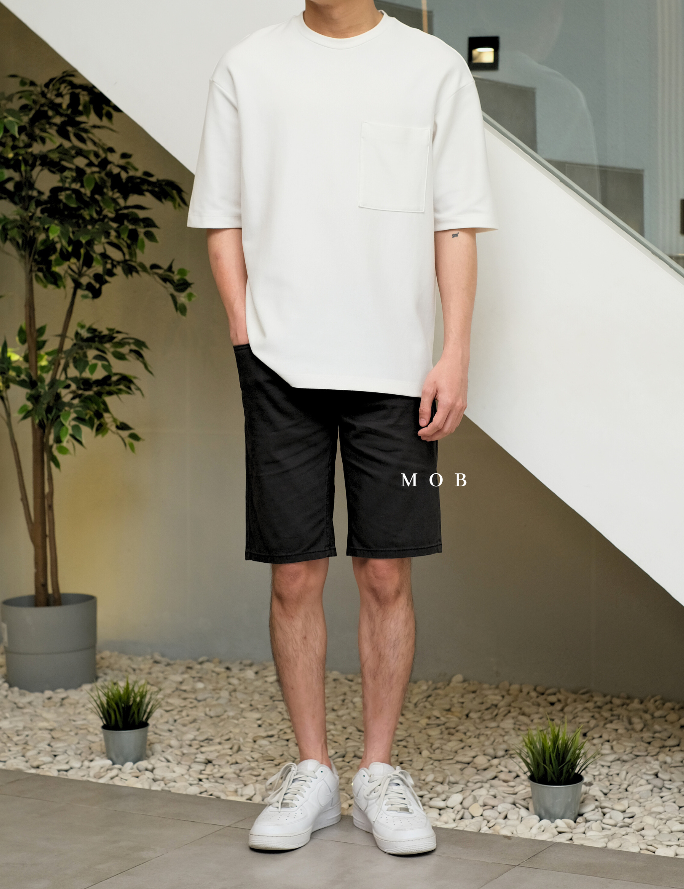 JNJSR01001 Intelligence Regular 5 Pocket Shorts Grease Black