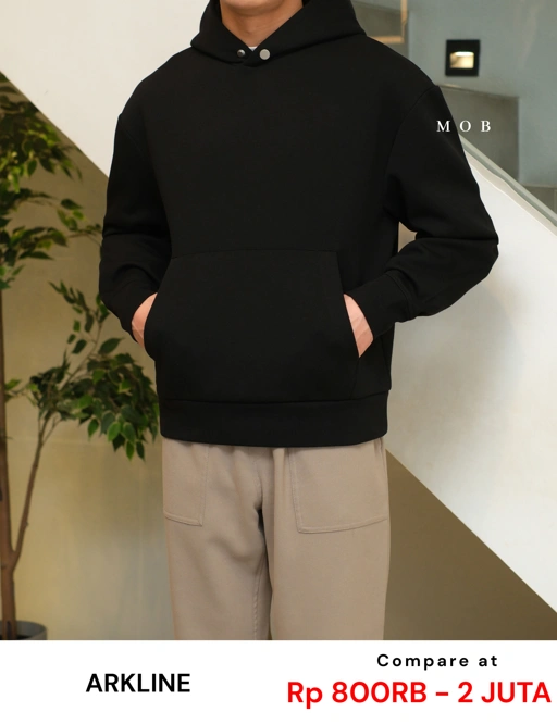 ARK01HDO042 Sovereign Boxy Hoodie Obsidian Black