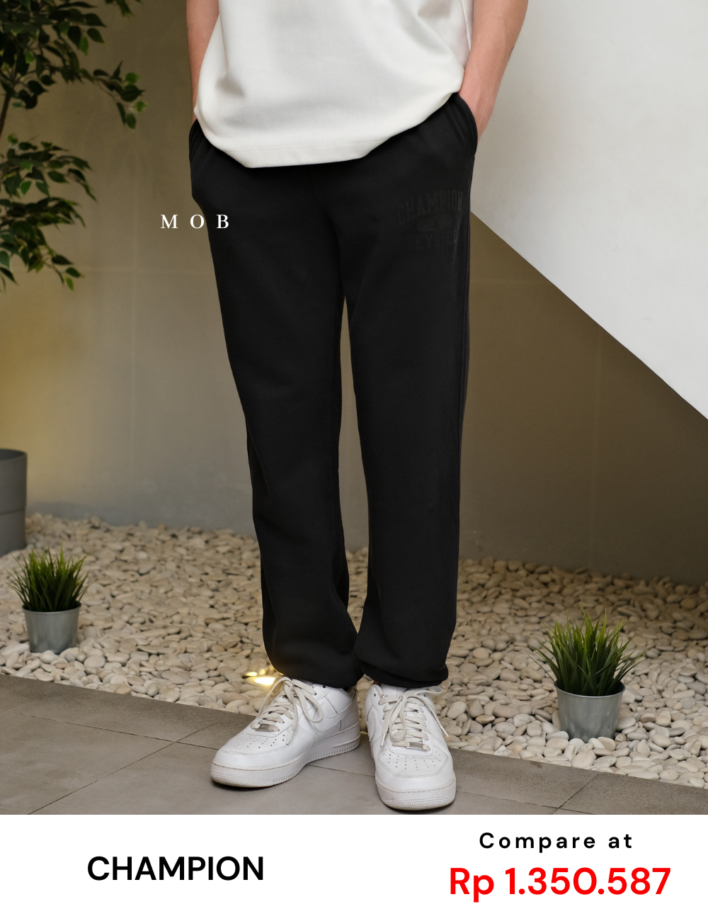 CHMPJP08002A UO Exclusive Phys Ed Sweatpants Black