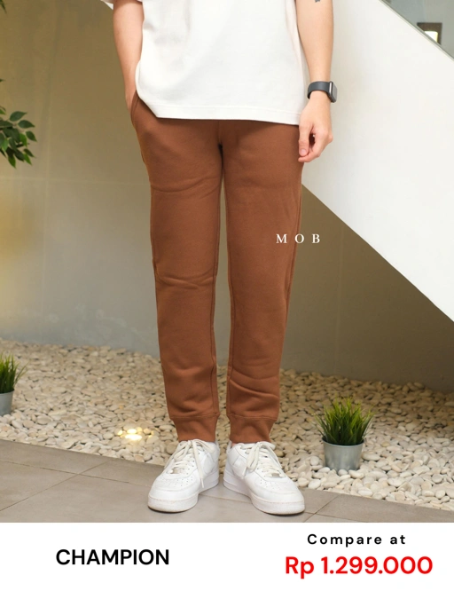 Image of CHMPJP1601C Fleece Jogger Pants Dark Brown