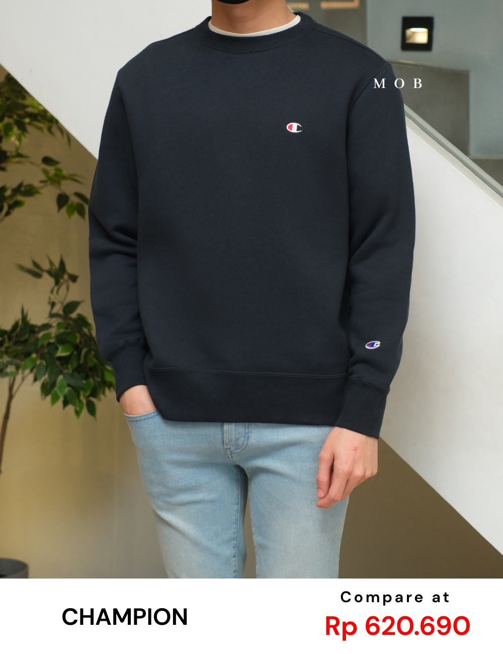 CHMPSW1201C C Small Logo Sweatshirt Midnight Navy