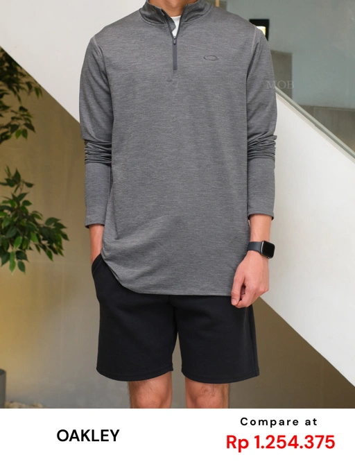 Image of OAKJ04002 Oakley Gravity Range 1/4 Zipper Grey