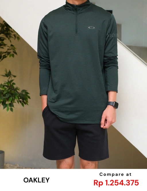 Image of OAKJ04004 Oakley Gravity Range 1/4 Zipper Dark Green 