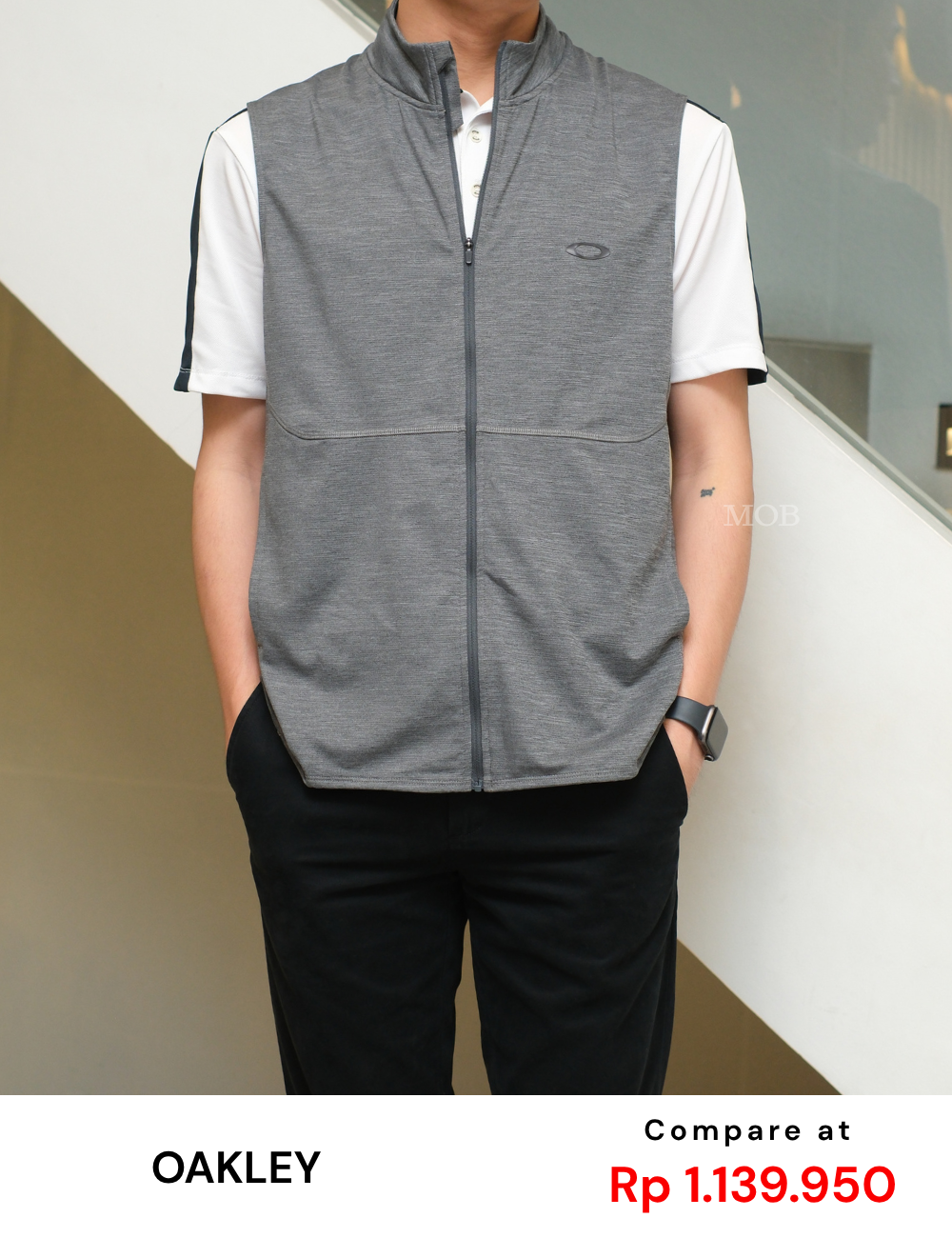 OAKVST01003 Gravity Range Vest Grey Misty