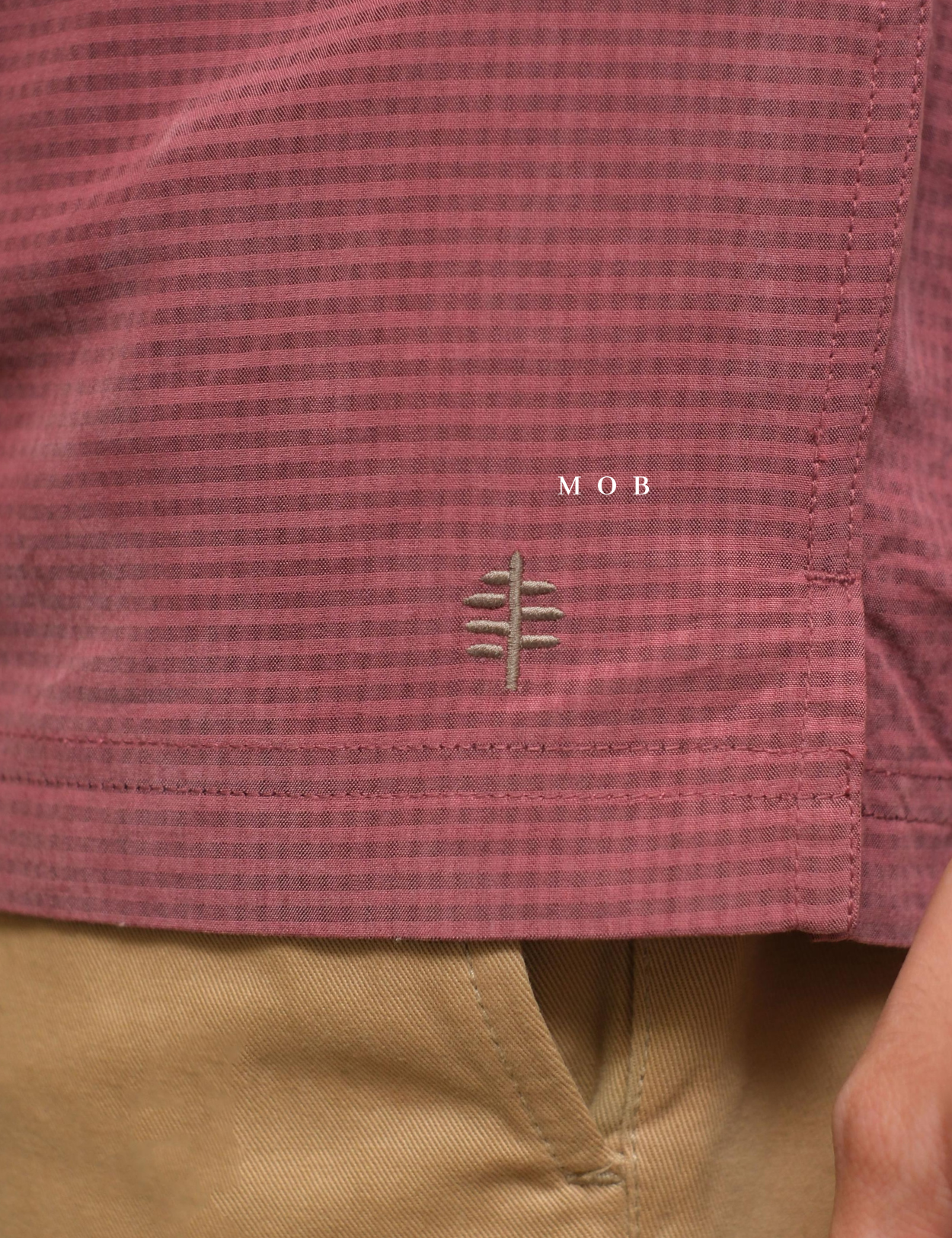RRBSSS01001A Desert Pucker Dry SS Shirt Burgundy