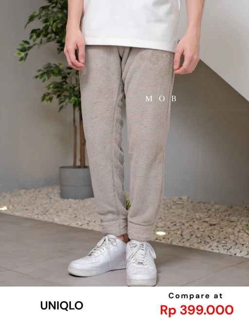 Image of UNQJP04002 Easy Fluffy Pants Beige