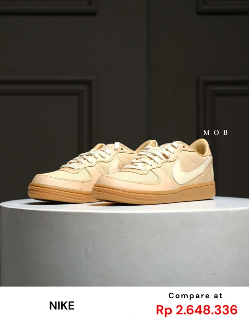 Image of NKSSH03004 Terminator Low PRM Shoes Sesame Coconut Milk 