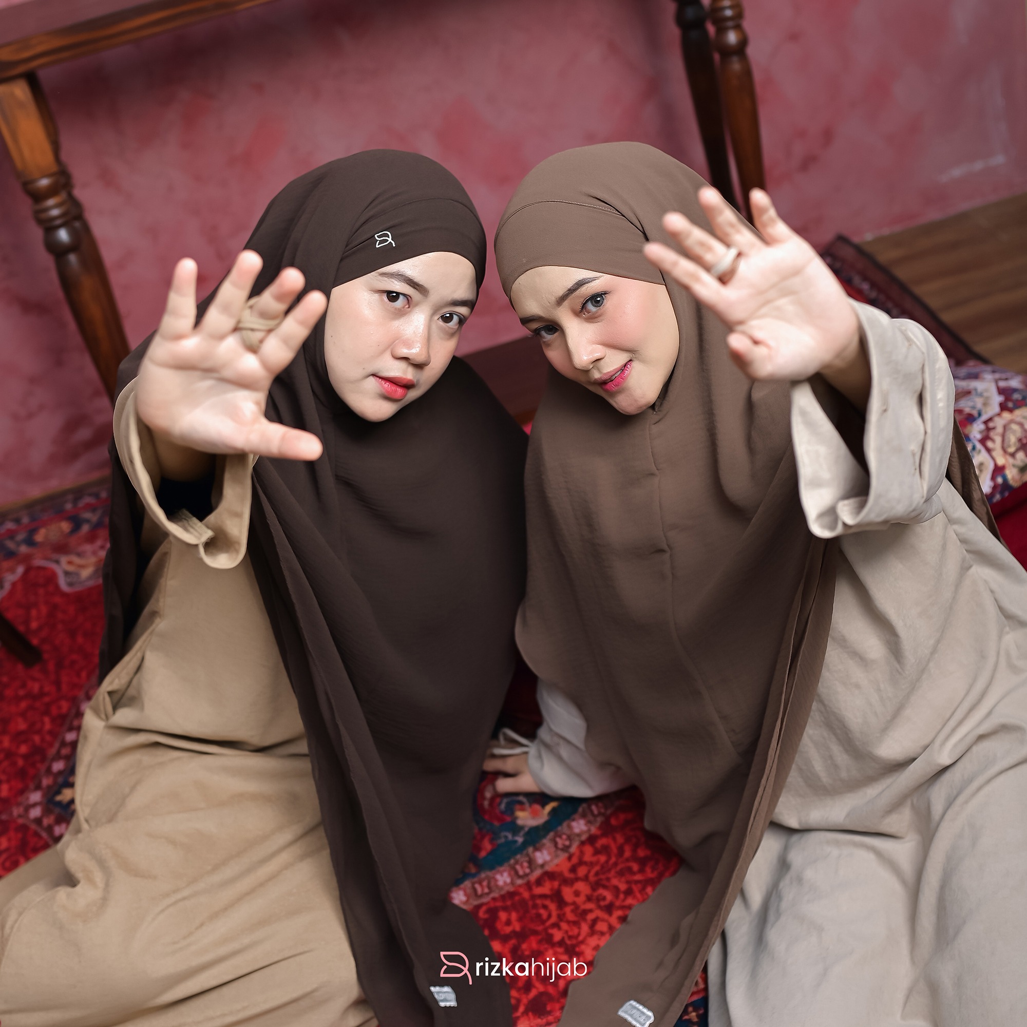 Rizka Hijab - Tulip Abaya Cupro