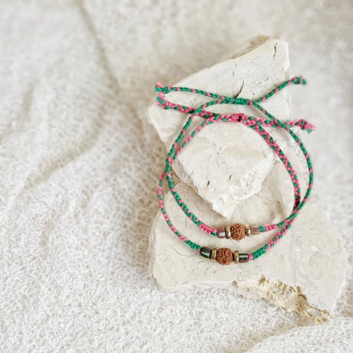 Image of Gelang Saling Jaga Rudraksha Gudo 25.04.034 Semoetketjil