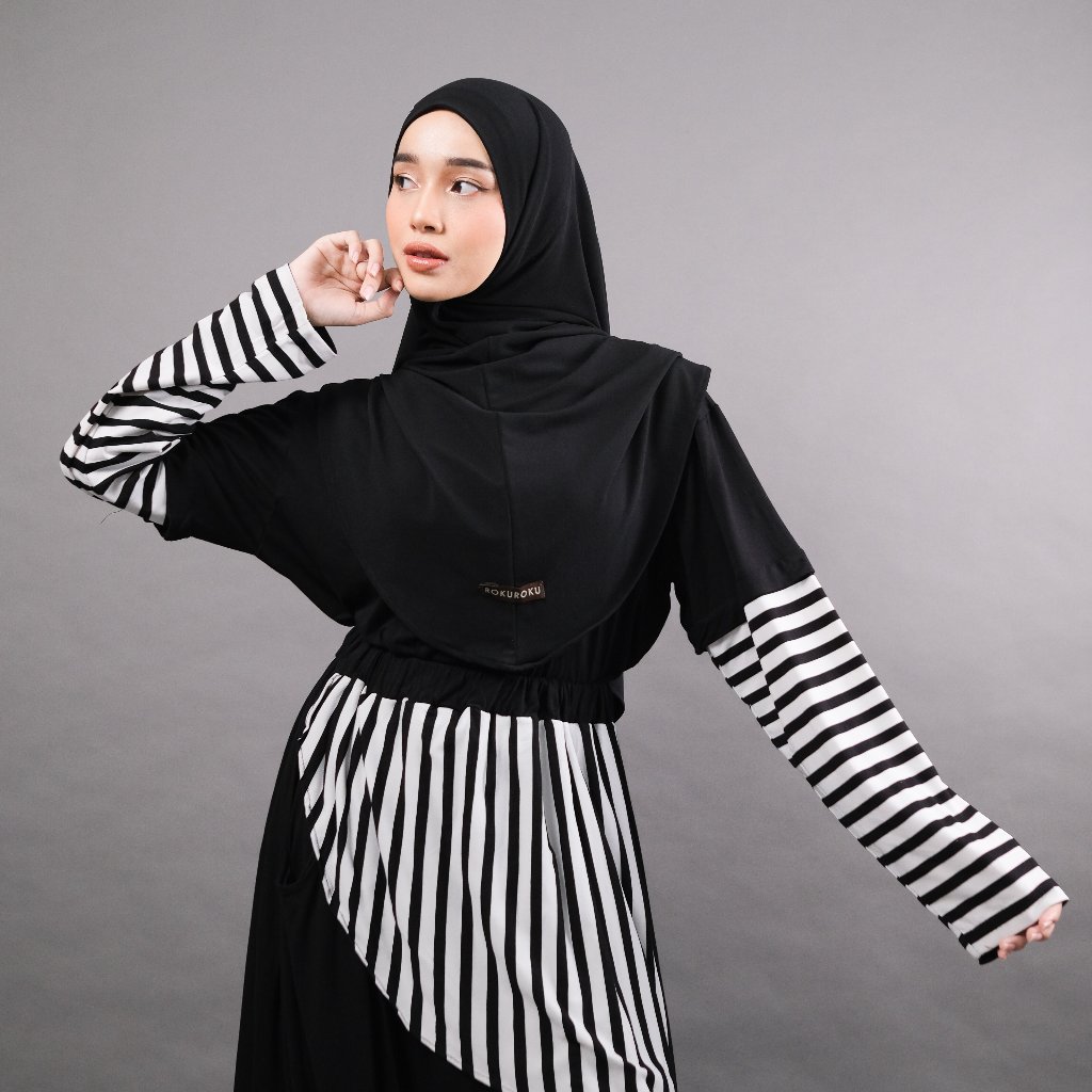 ROKUROKU.ID | Stripe Skena - Setelan Olahraga Muslimah Outfit Salur Sporty Longsleeve Black White Retro Premium