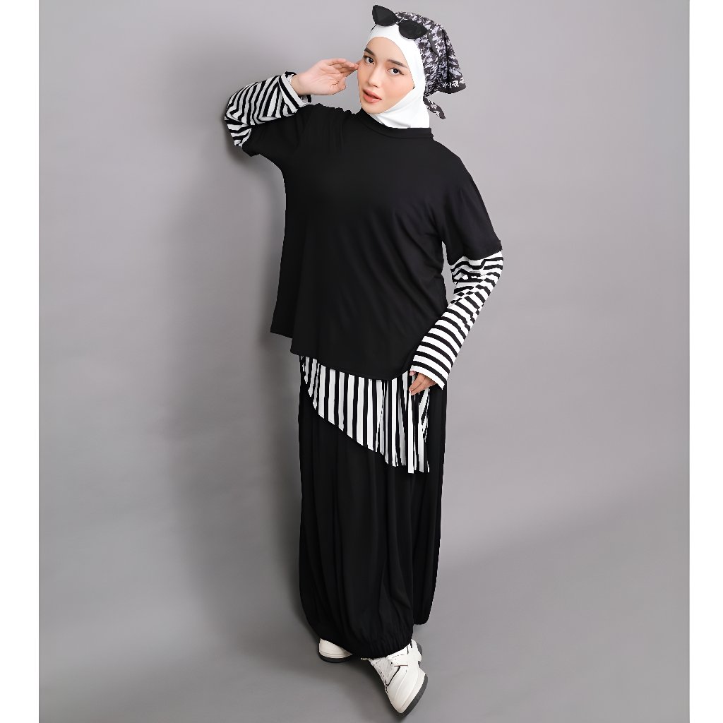 ROKUROKU.ID | Stripe Skena - Setelan Olahraga Muslimah Outfit Salur Sporty Longsleeve Black White Retro Premium