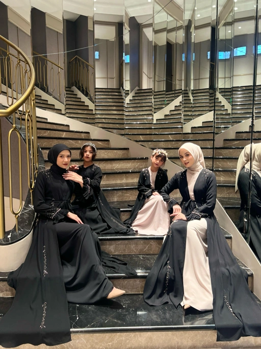 Image of HELWA ABAYA KIDS
