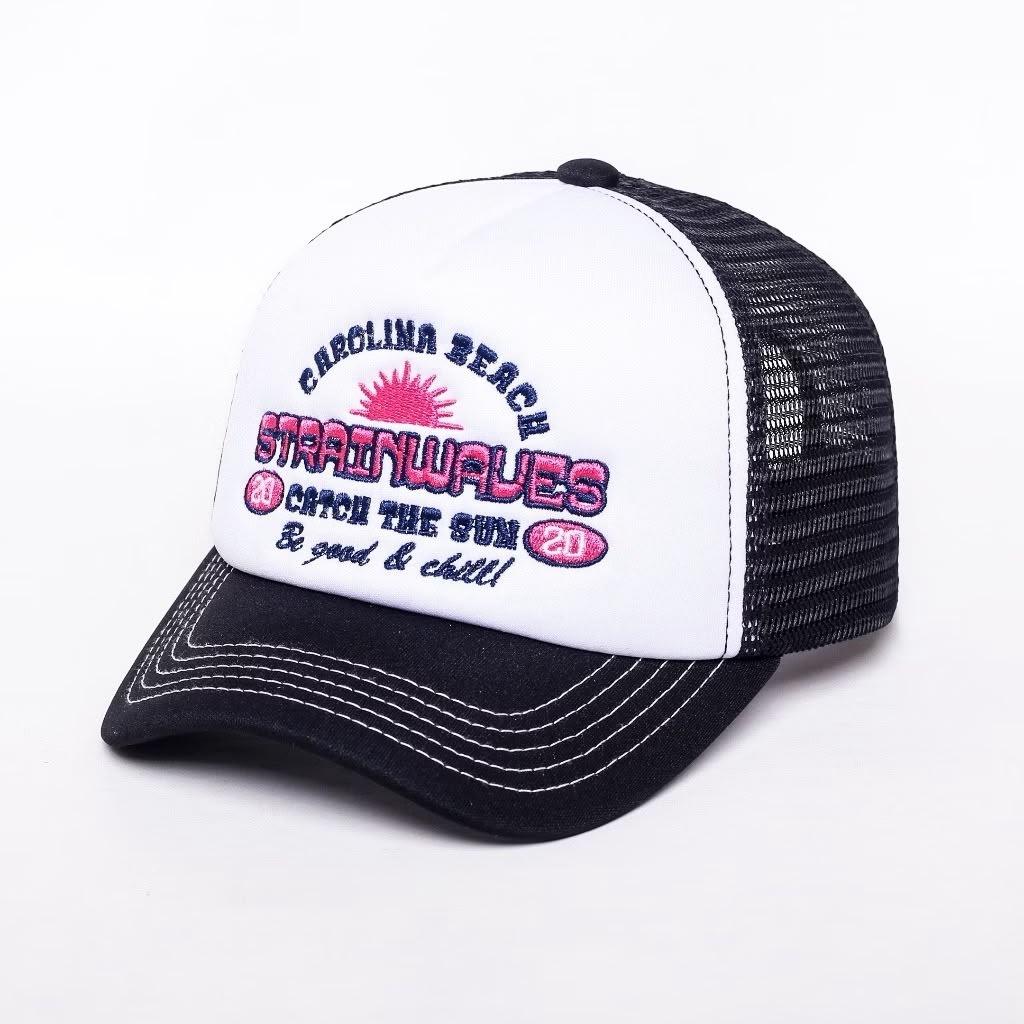 Strainwaves Good & Chill Trucker Hat Twotone Black