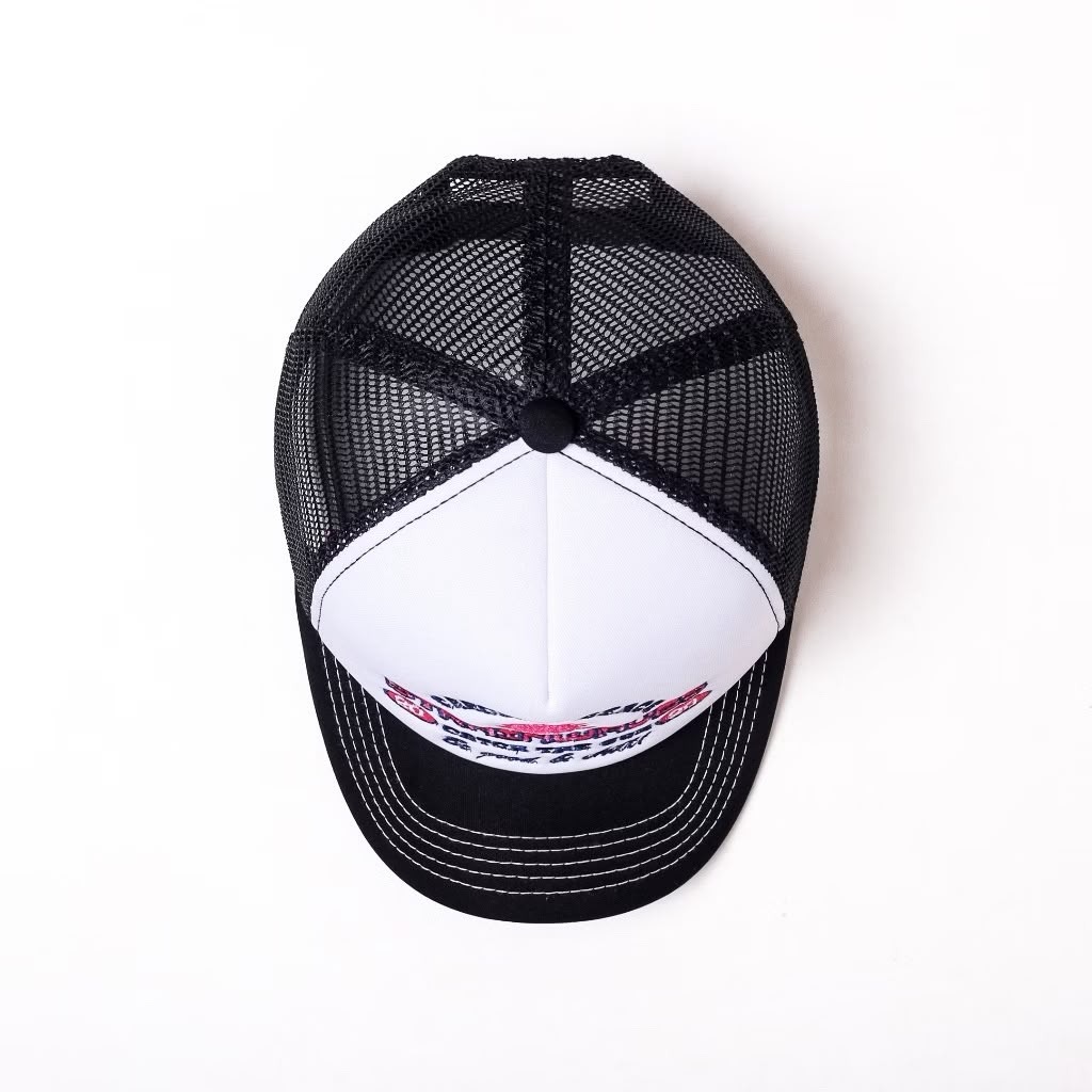 Strainwaves Good & Chill Trucker Hat Twotone Black