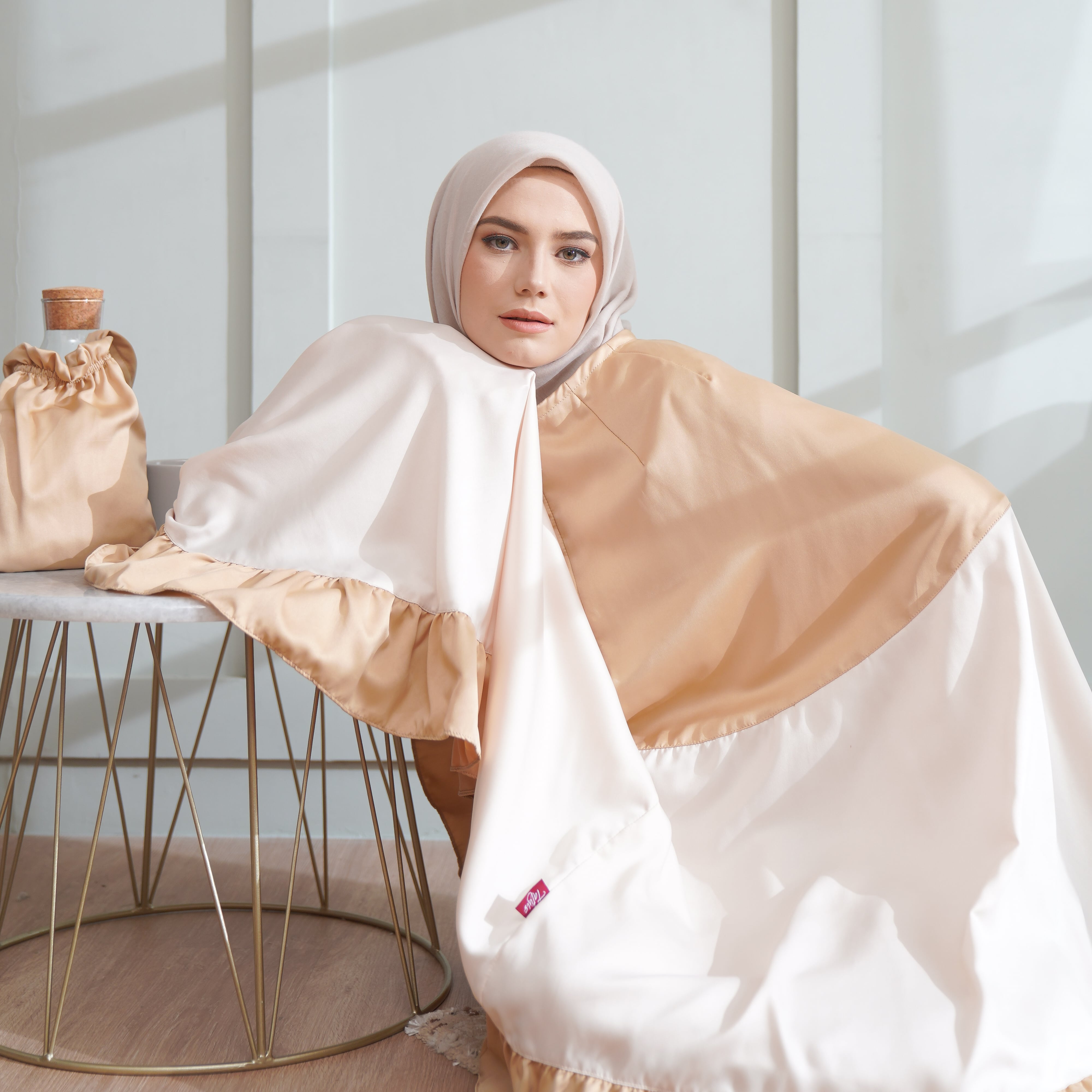 Tiara 500 Brown