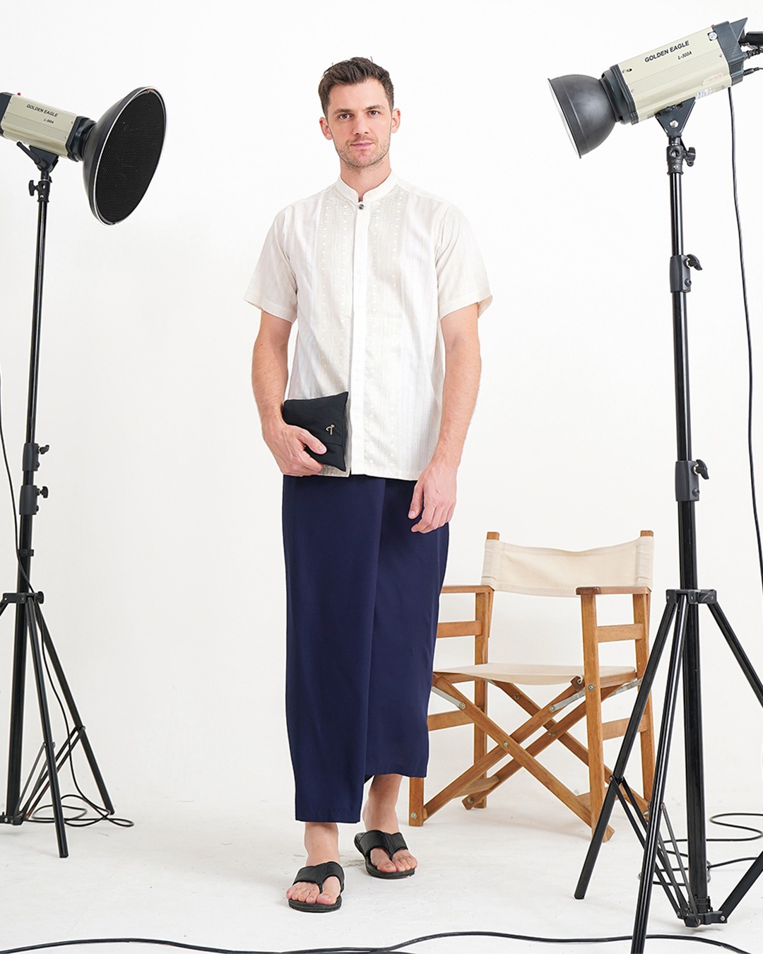 Hugo Saroong 001 Navy