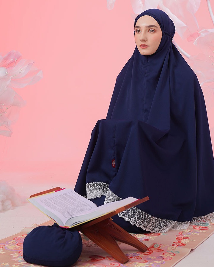 Tiara 533 Navy