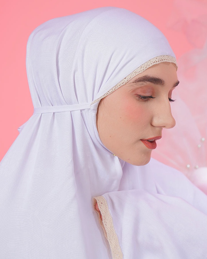 Tiara 529 White