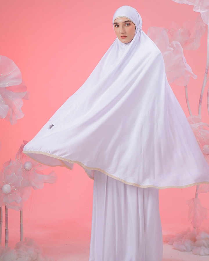 Tiara 529 White