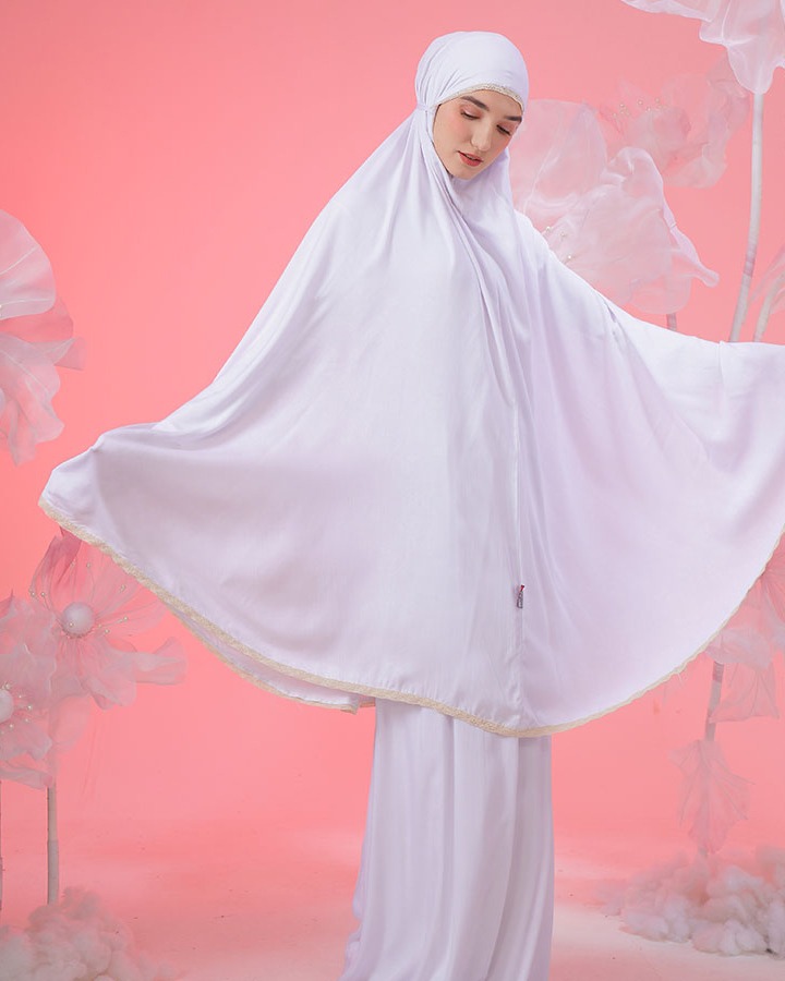 Tiara 529 White