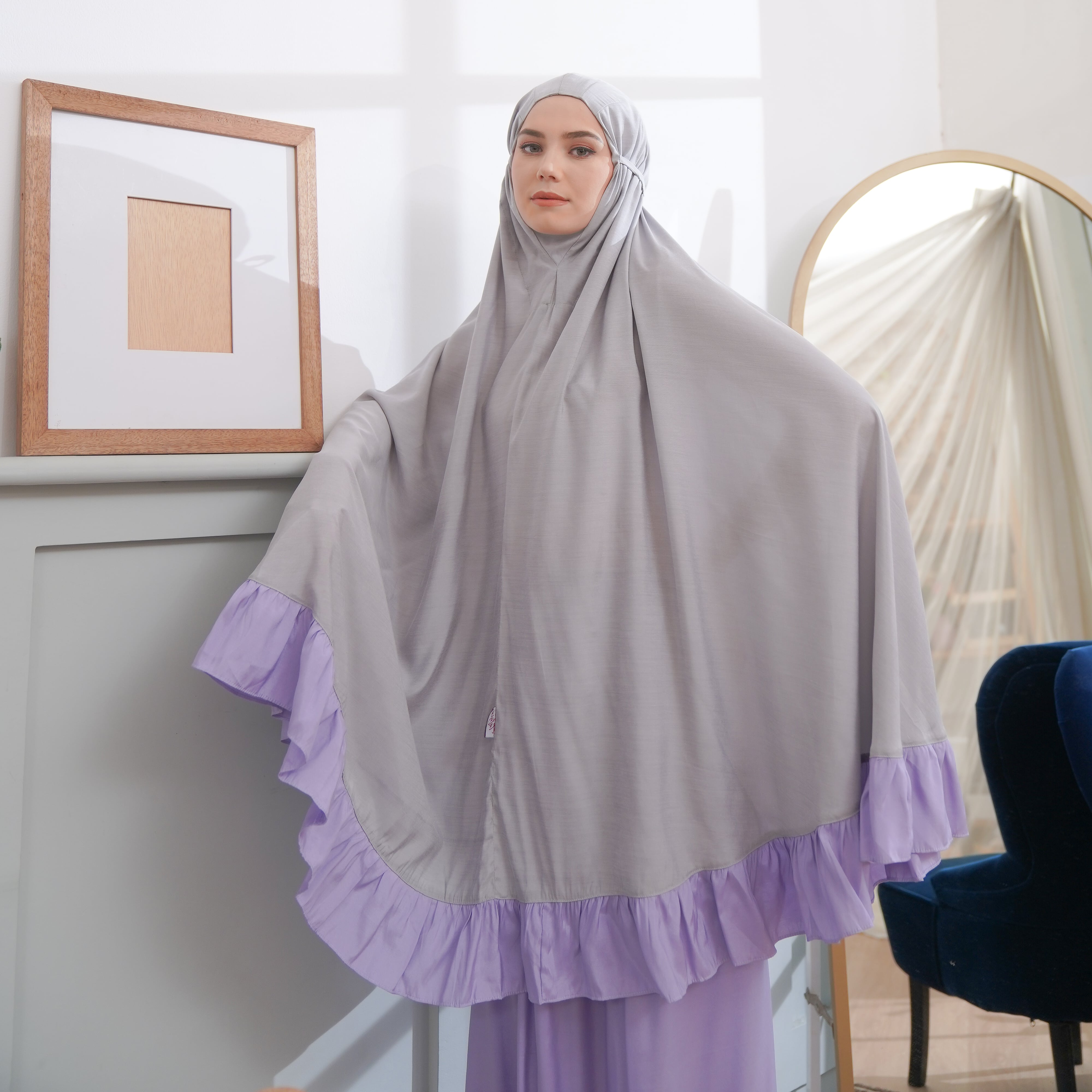 Tiara 498 Grey
