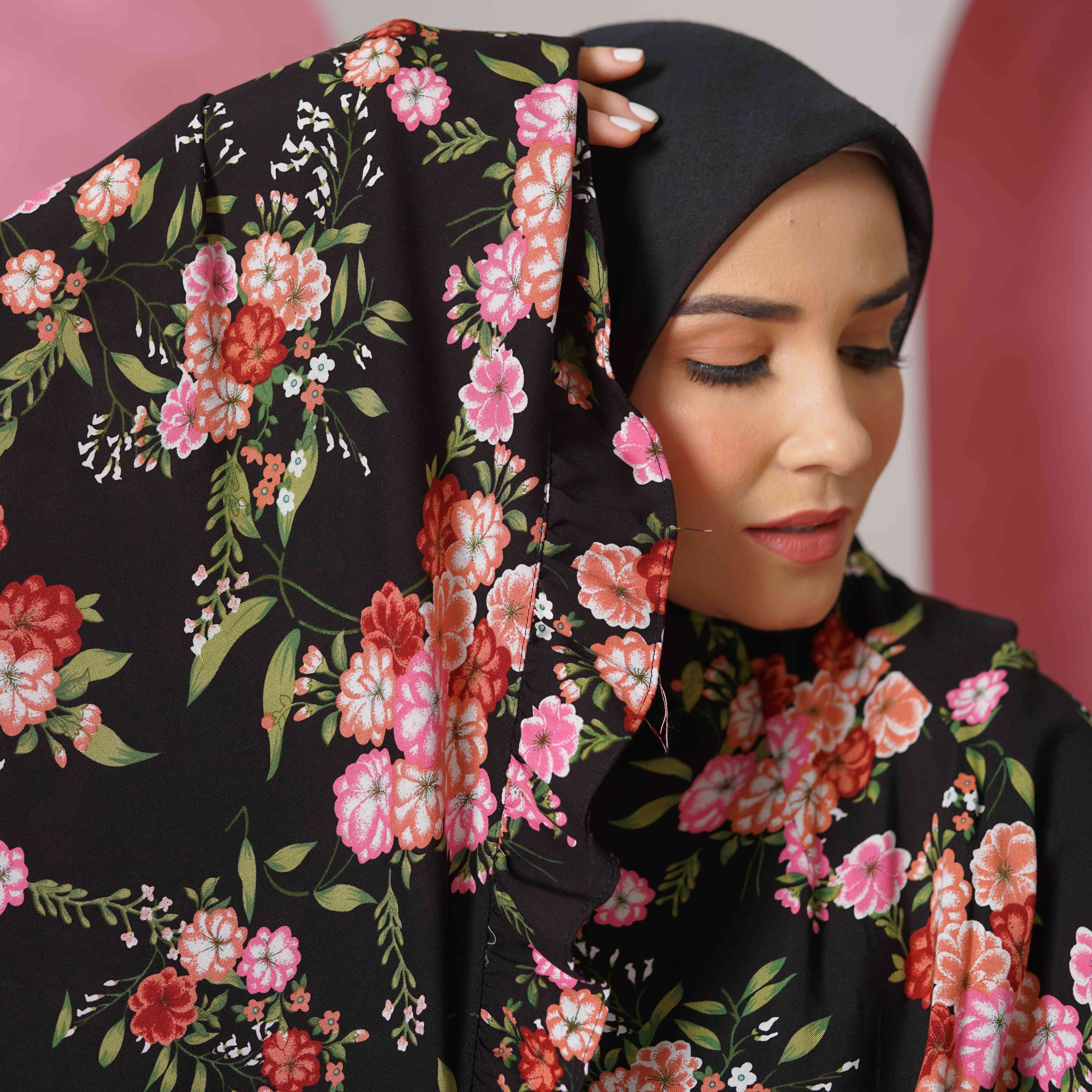 Tiara 511 Black