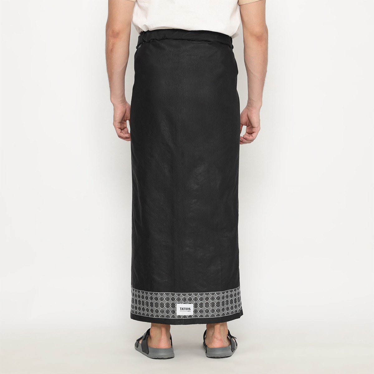 Hugo Saroong 002 Black