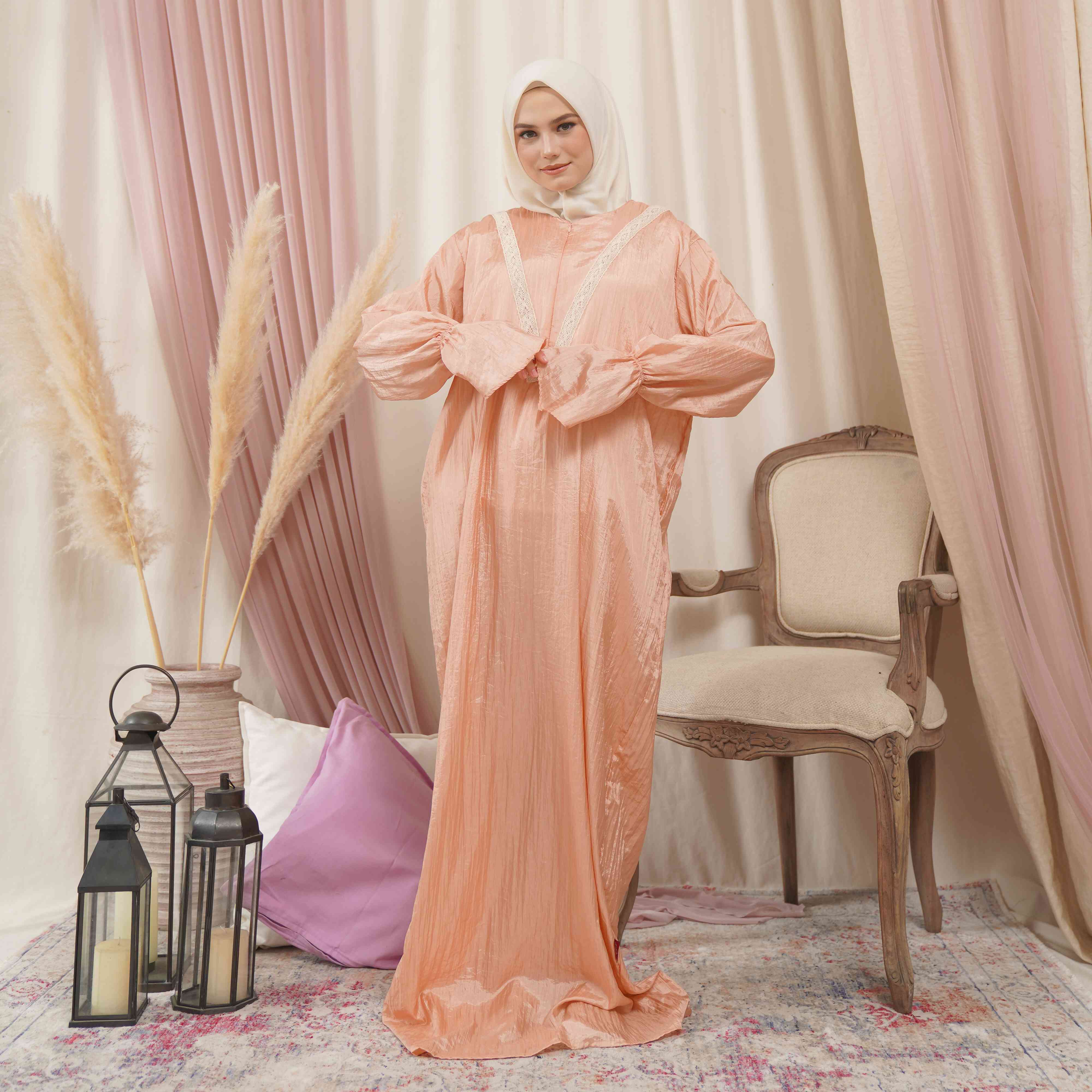 Tiara 512 Peach