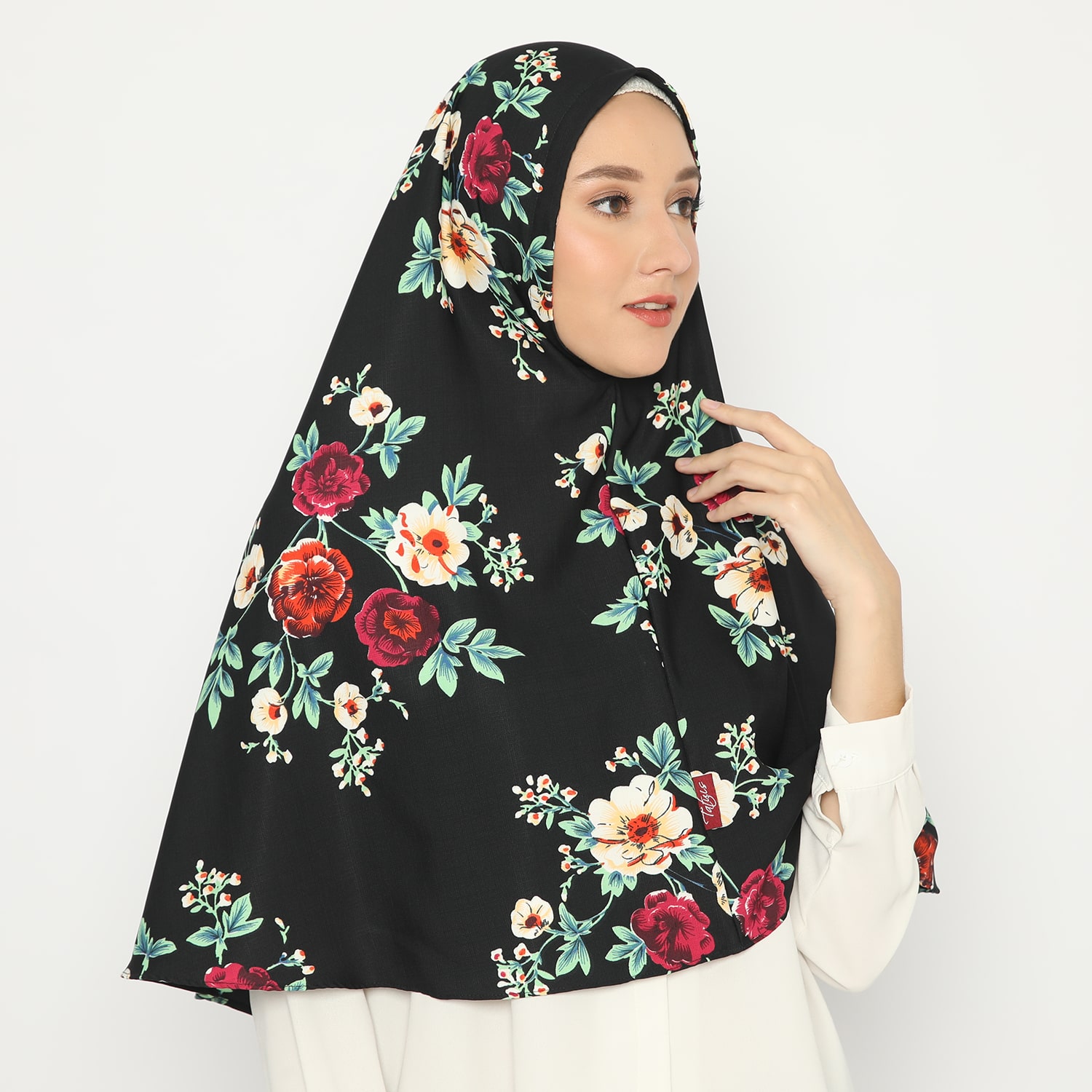 Damour 099 Black